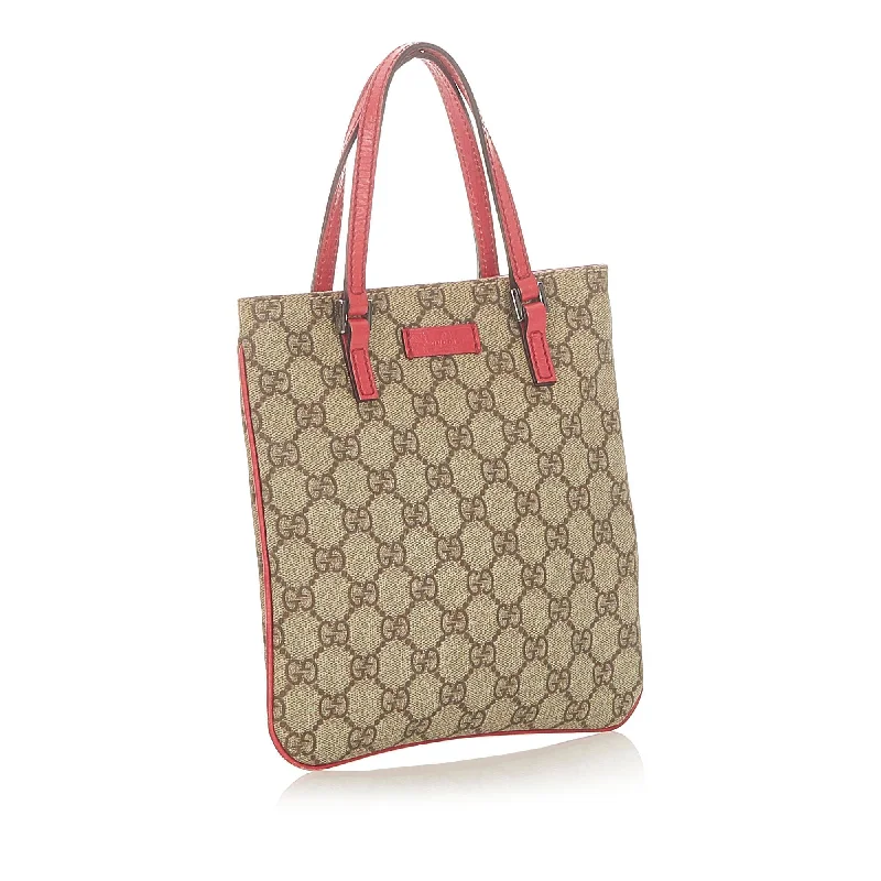 Eco-friendly tote bags for shoppingGucci GG Supreme Tote Bag (19477)