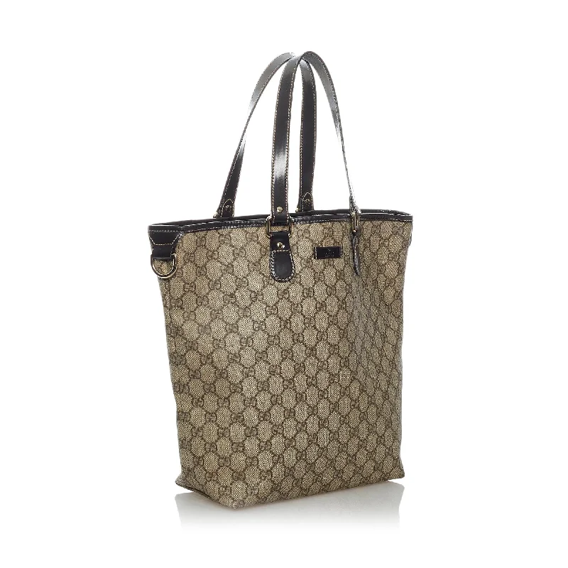 Best bags for photographersGucci GG Supreme Tote Bag (31415)