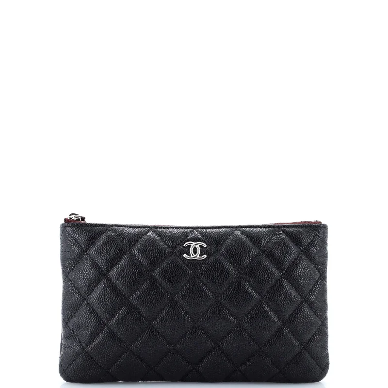 High-quality leather messenger bagsO Case Clutch Quilted Caviar Small