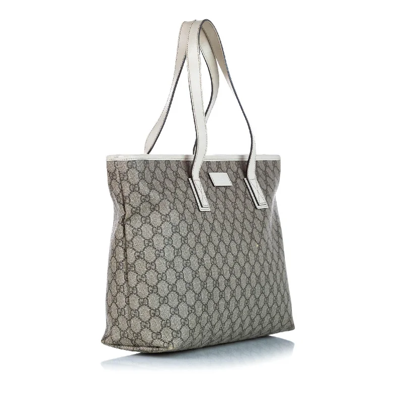 Best bags for photographersGucci GG Supreme Tote Bag (21729)