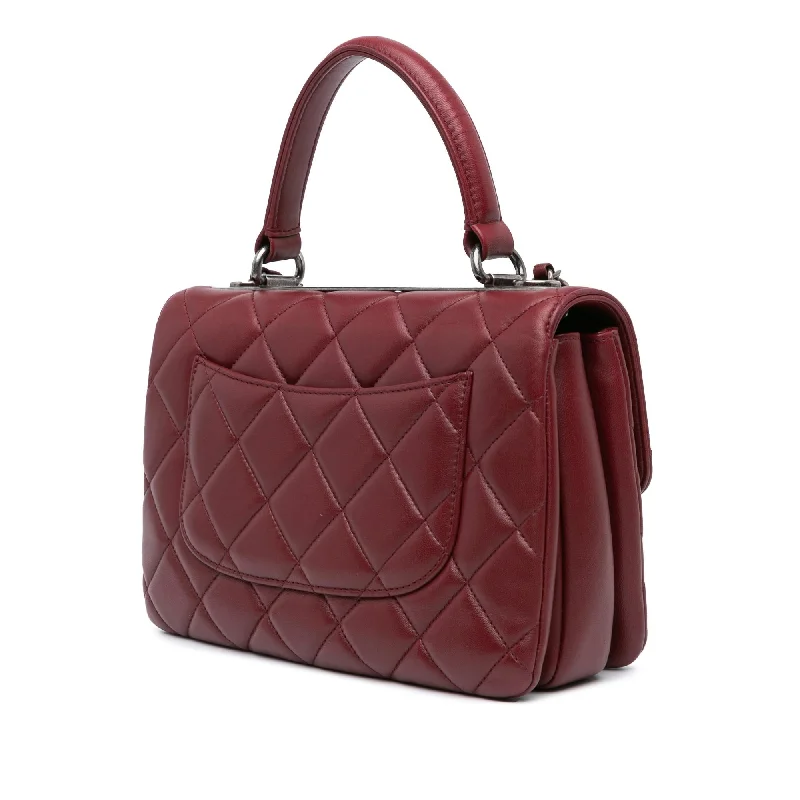 Minimalist leather handbagsChanel Small Quilted Lambskin Trendy CC Flap (q7W76g)